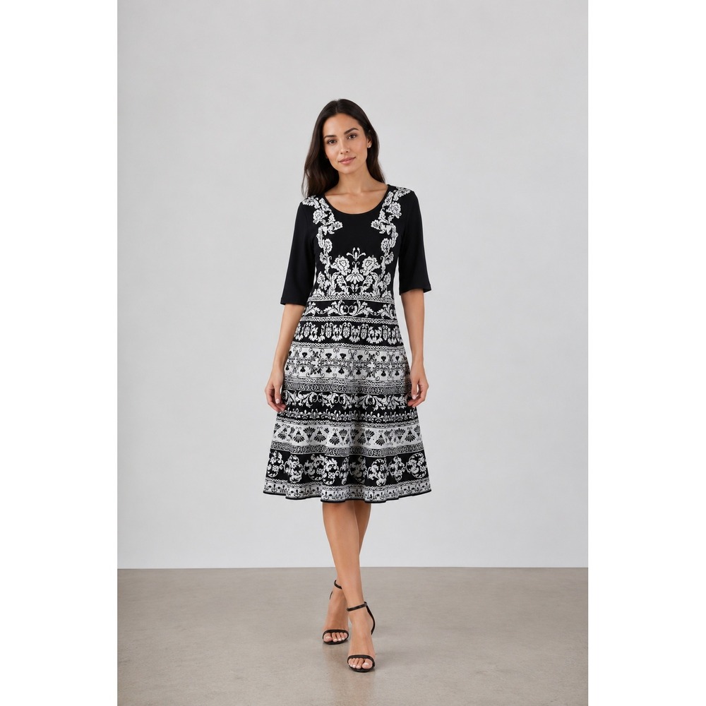 Black‎ & White Floral Print 3/4 Sleeve Knit Dress With A-Line Silhouette Large